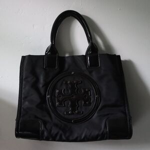 Tory Burch Black Tote nylon & patent leather super beautiful CLEAN slightly used
